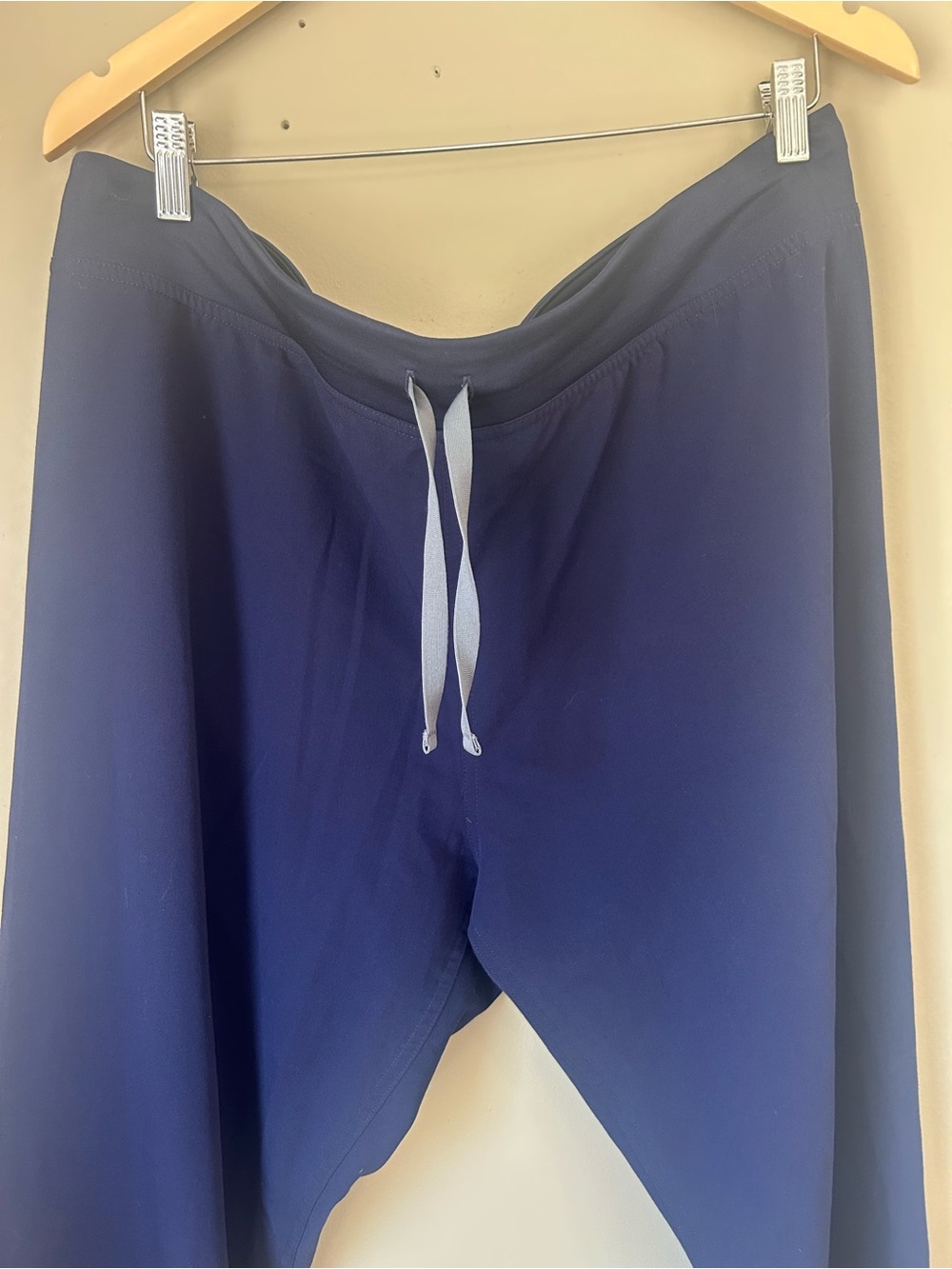 FIGS Technical Collection Navy Blue Scrub Pants - Size XL/T - Picture 2 of 7